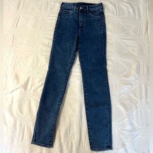 dark wash h&m high rise jeggings